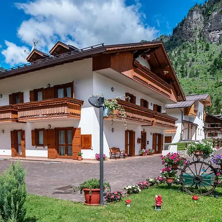 Vittoria Apartment *